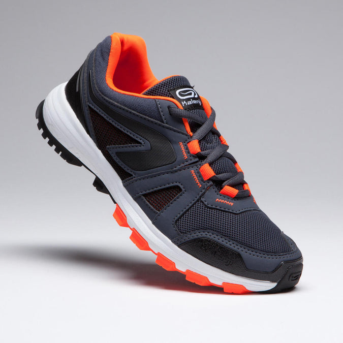 CHAUSSURES RUNNING & ATHLÉTISME ENFANT KIPRUN GRIP GRISES ET NOIRES ORANGES FLUO, photo 15 of 13