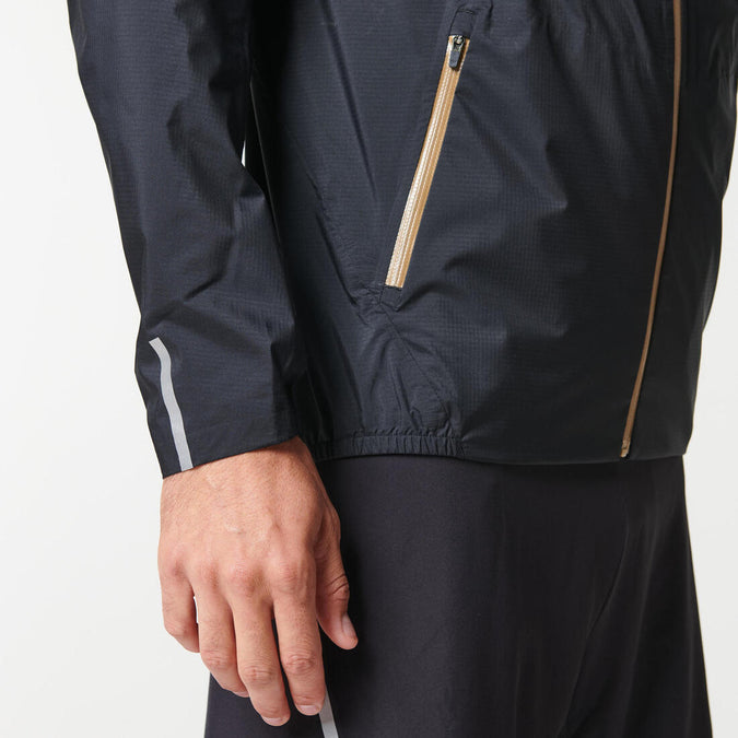 





Veste imperméable de running & trail running Homme - KIPRUN Run 500 Rain Noire, photo 8 of 11